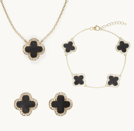 LORA CLOVER COMPLETELY SET