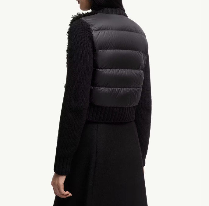 LORA ÉMINENCE STRICKJACKE
